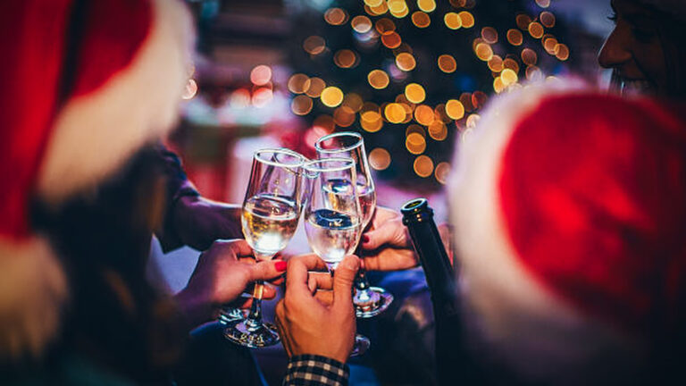 Four Warning Signs You’re Entering the Alcoholic ‘Danger Zone’ This Christmas