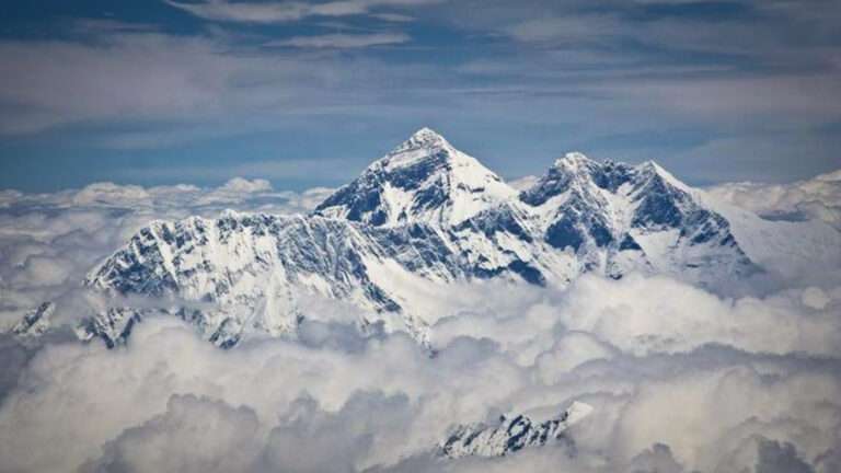 Scientists Discover Two ‘Continent-Sized’ Mountains 100 Times Taller Than Everest