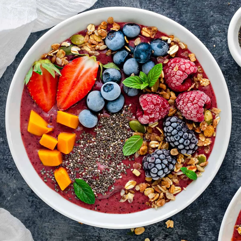 Frozen Fruit Smoothie Bowl